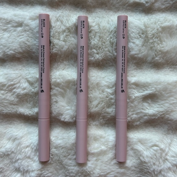 Glossier Pro Tip Brush Point Liquid Eyeliner Black 0.47ml, 3 Pieces - Picture 4 of 11